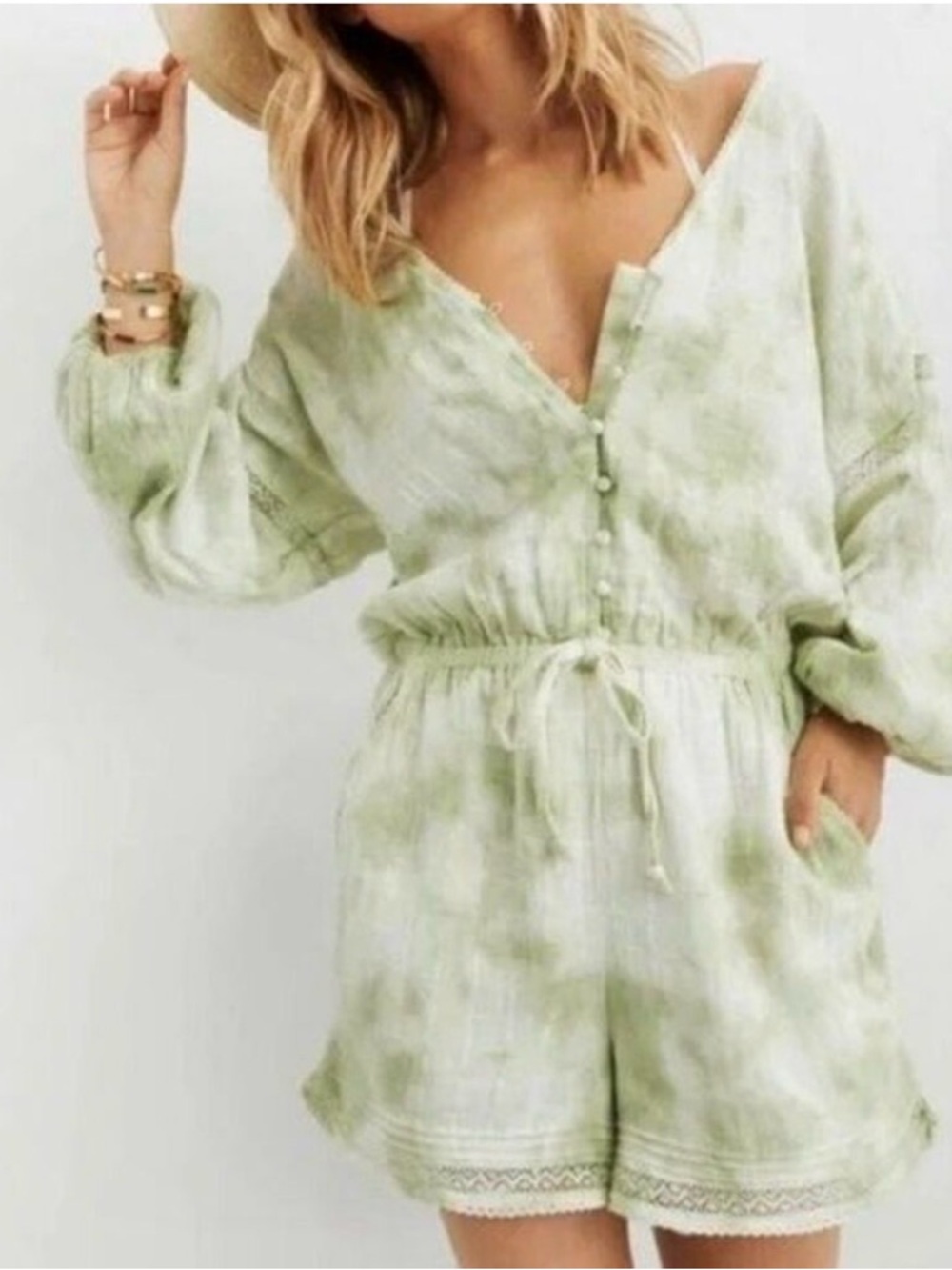 Aerie small EUC Light Green Tie-Dye Linen Romper